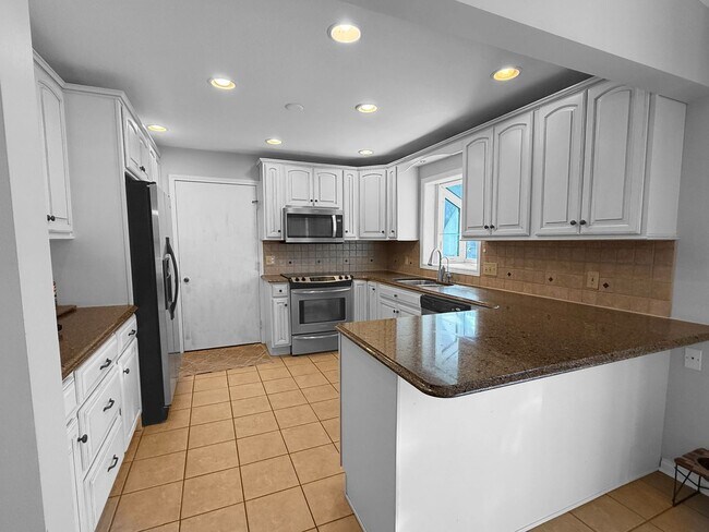 Photo - 25715 Wildrose Ln