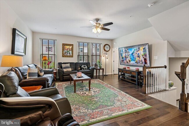 Photo - 8261 Kippis Rd