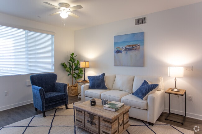 3BR, 2BA-1296 SF