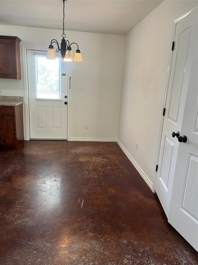 Photo - 719 Co Rd 304