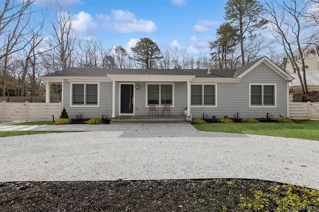 Photo - 6 W Landing Rd