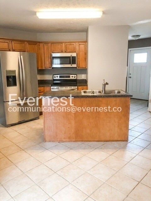 Photo - 979 Tom Hailey Blvd