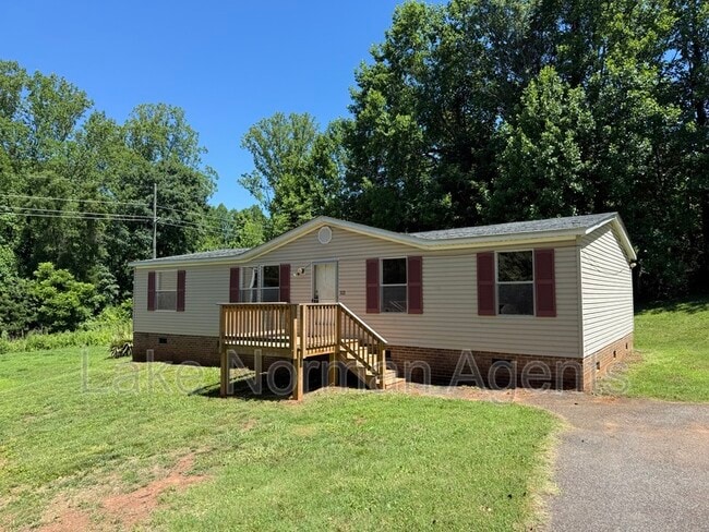 Building Photo - 1121 McRee Heights Cir