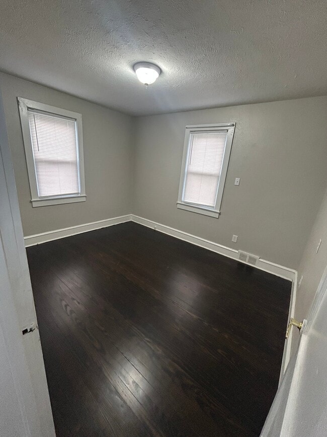 Photo - 741 S East Ave