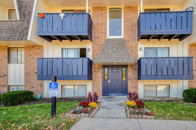 Royal Ridge Apartments