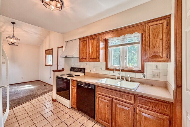Photo - 12182 Heron Dr