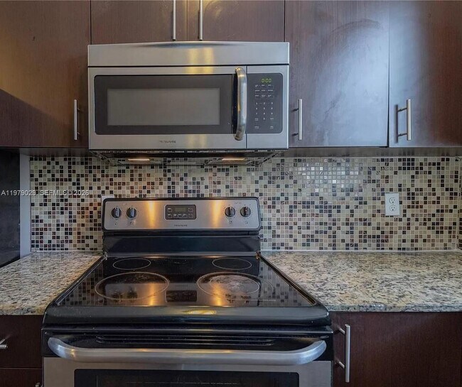 Photo - 5416 NE 1st Ct Unit 2