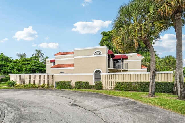 Photo - 4075 Village Dr