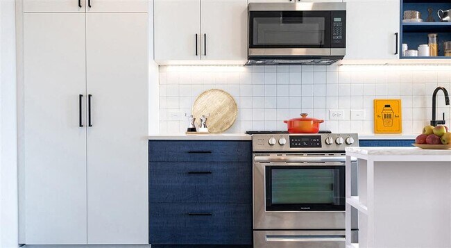 Photo - VIV at Scott's Collection