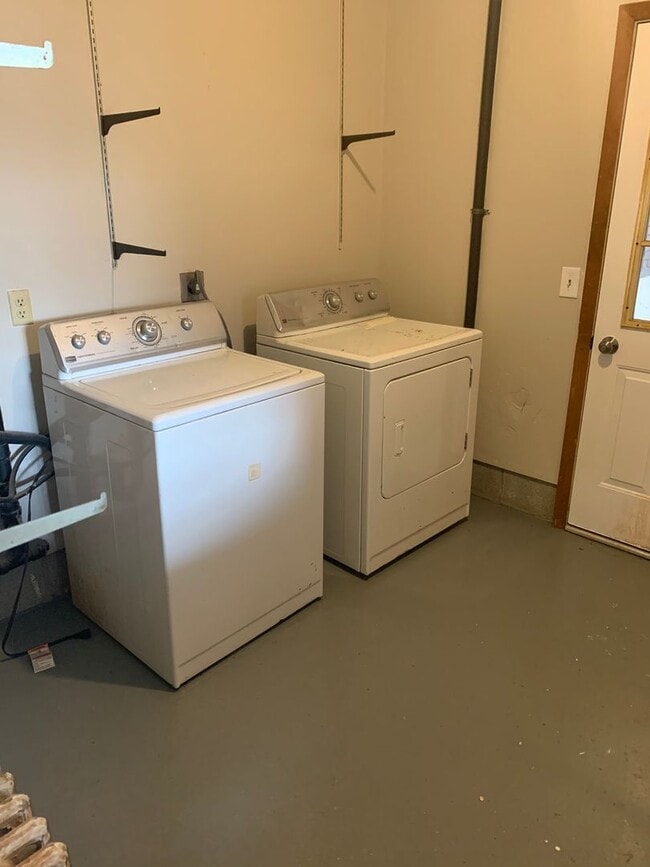 Photo - 1458 Monroe St Unit 1458 Monroe Street Apt 1