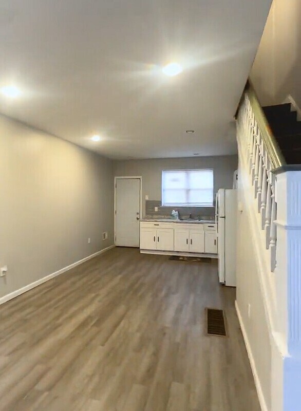 Photo - 25 E Rittenhouse St