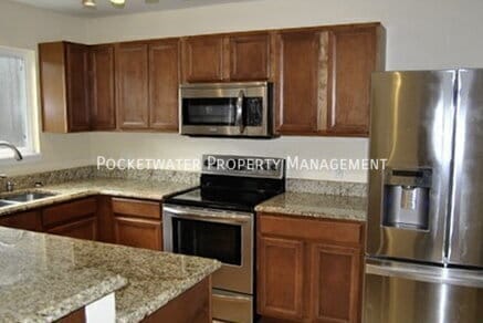 Photo - 1827 Quail St