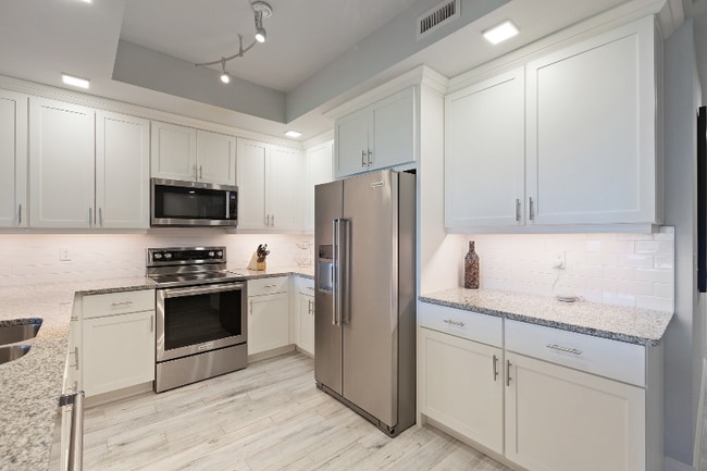 Photo - 260 Hidden Bay Dr Unit 204