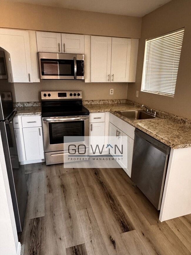 Building Photo - 755 W 1st Ave Unit 201
