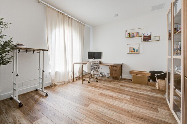 Photo - 4606 Wax Myrtle Ct