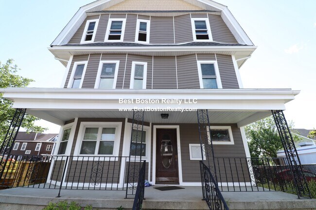 Building Photo - 317 Main St Unit 2