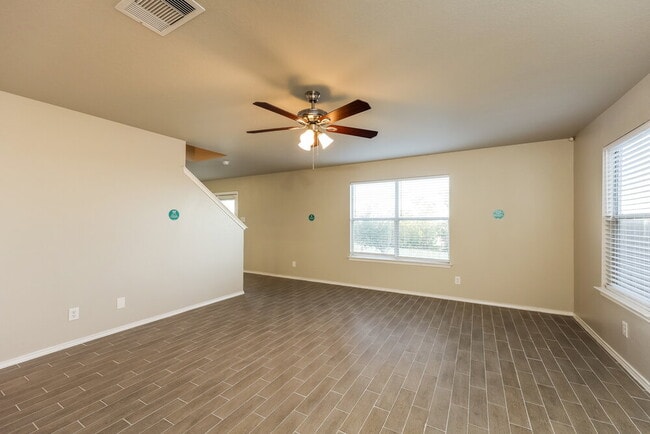 Photo - 6206 Kensinger Pass