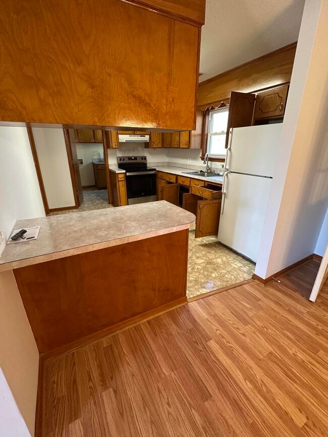 Photo - 312 Sorin Cir