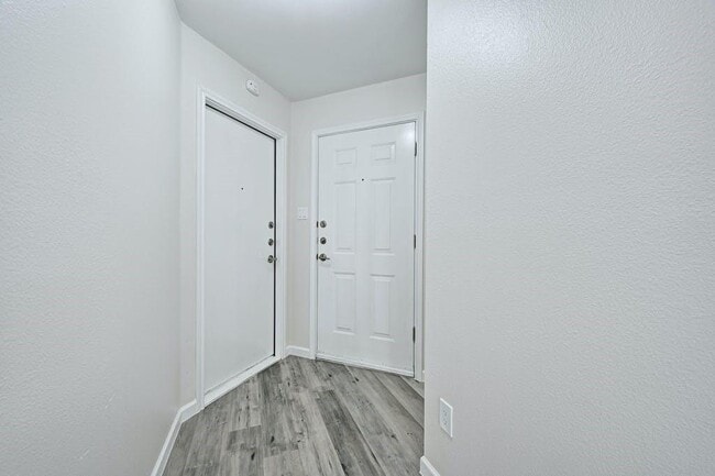 Photo - 2320 Riddle Rd