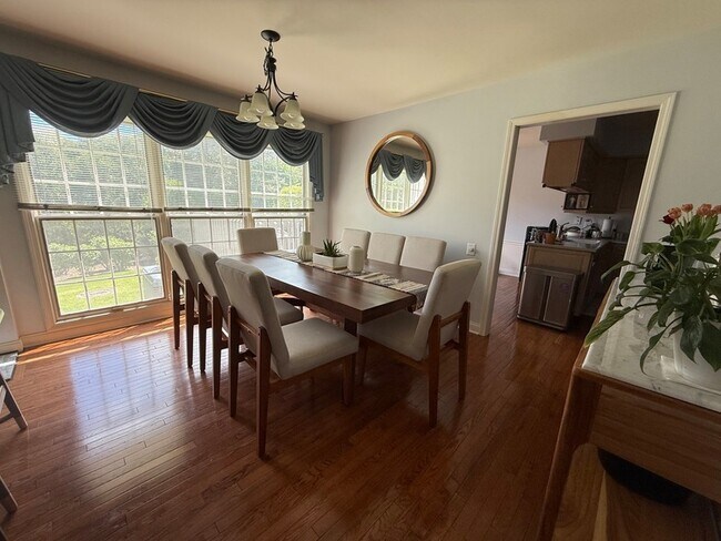 Photo - 803 Marseilles Cir
