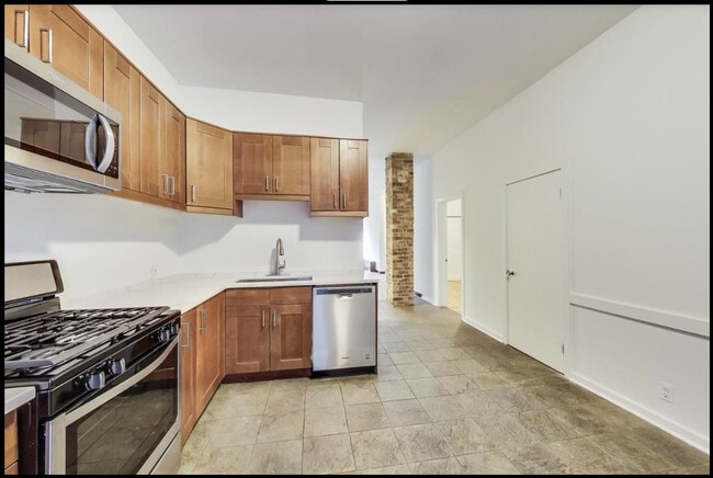 Photo - 2643 N Mildred Ave