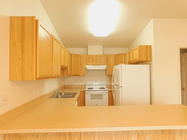 Photo - 180 Empire Loop