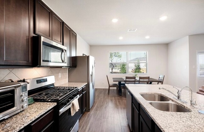 Photo - 4910 Sandstone Wy