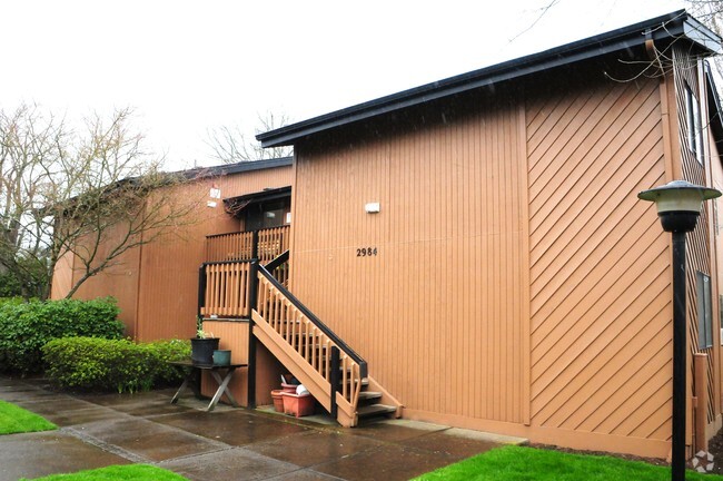 Building Photo - Hawthorn @ 29th Place