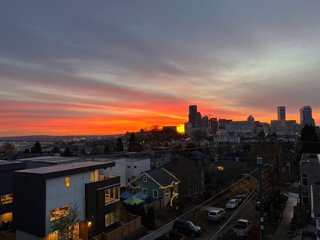 Photo - 905 17th Ave Unit ID1036009P