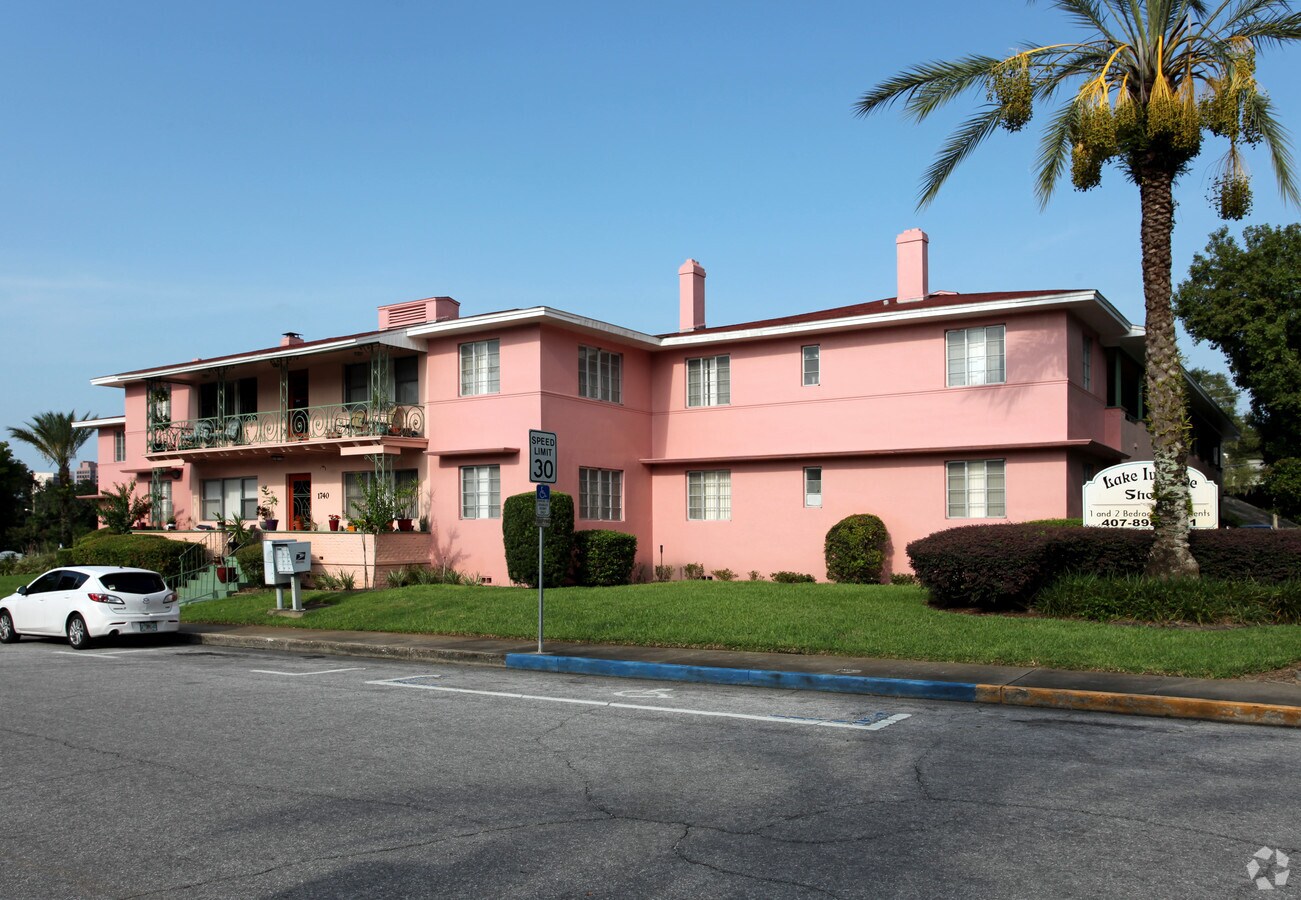 Lake Ivanhoe Shores - Lake Ivanhoe Shores