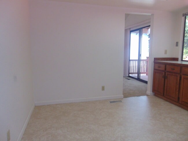 Photo - Great 4BR 2.5BA Split Entry Home in Quiet Forest Park Neighborhood