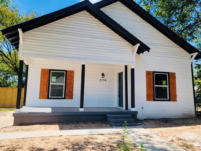 Building Photo - 2210 Langford St