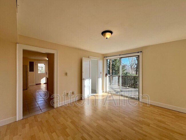 Photo - 334 Barnard Ave