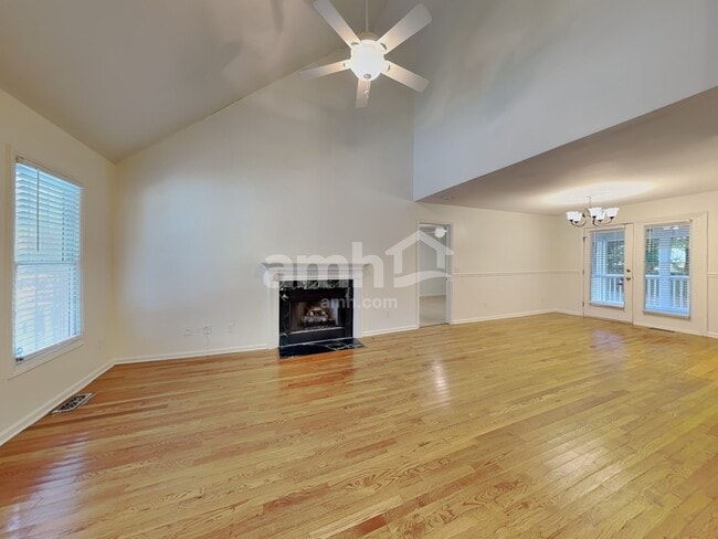 Photo - 12524 Waterlow Park Ln