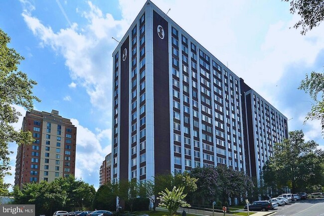 Building Photo - 11801 Rockville Pike Unit 1110