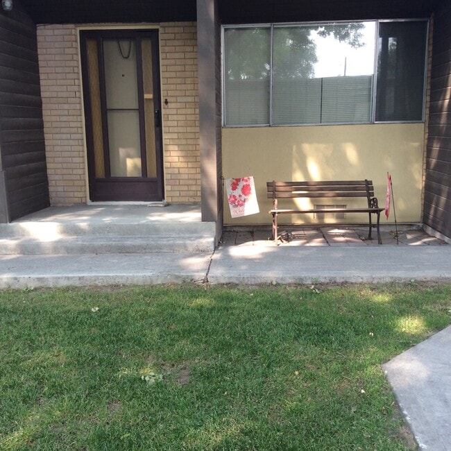 Front of Townhome