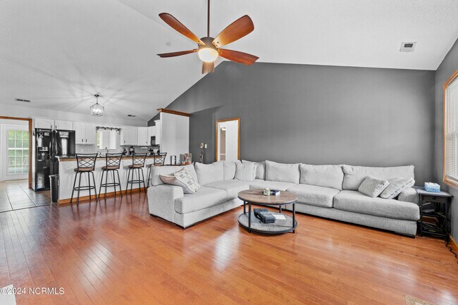 Photo - 212 Quail Creek Ct