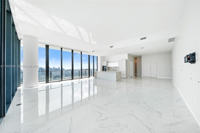 Photo - 480 NE 31st St Unidad PH5101