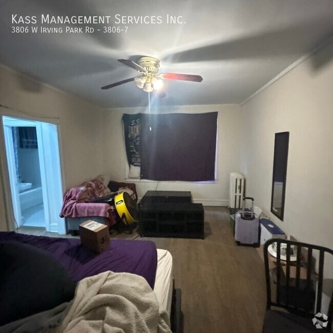 Building Photo - 3806 W Irving Park Rd Unit 3806-7 Rental