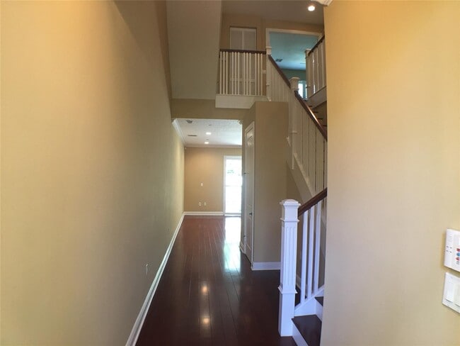 Photo - 1607 NE 9th St
