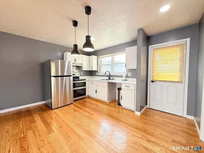Photo - 383 Lombard St Unit 383
