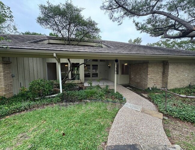 Photo - 501 N Durango Cir