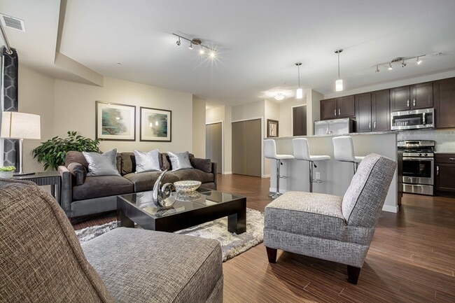 Four Seasons Apartments
