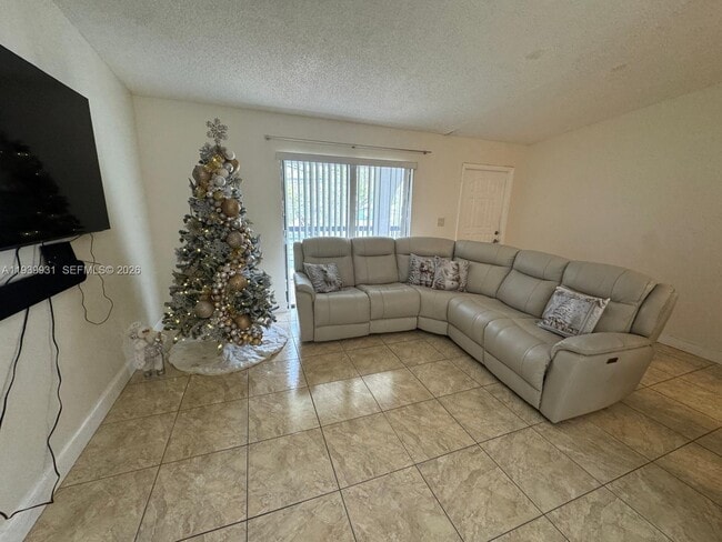Photo - 18210 Mediterranean Blvd Unit 6-20