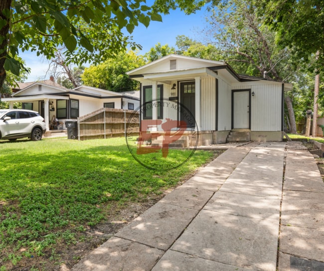 Photo - 915 N 19th St