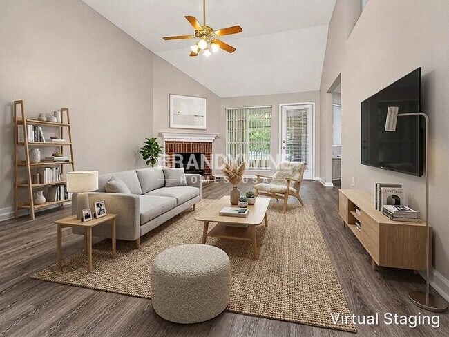 Photo - 5597 Blackburg Dr Unit 5597