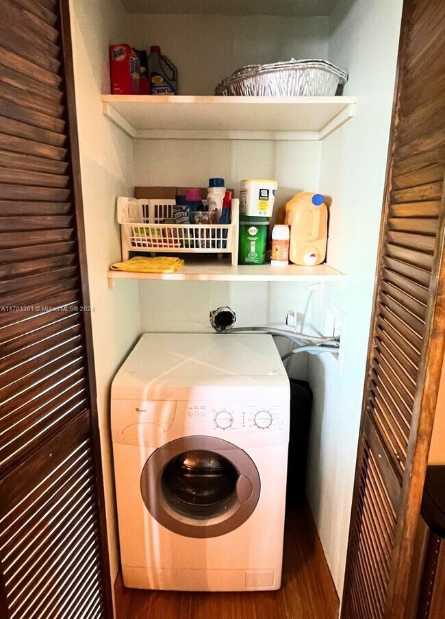 Photo - 2201 Brickell Ave Unit 98
