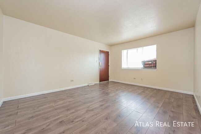 Photo - 1463 W Byers Pl