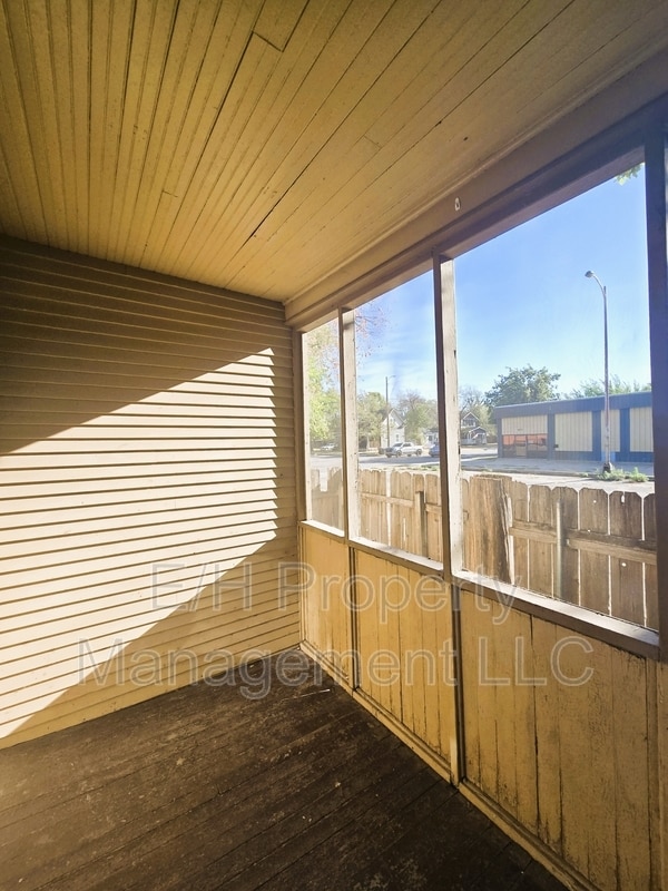 Photo - 1007 W Maple St Unit 2