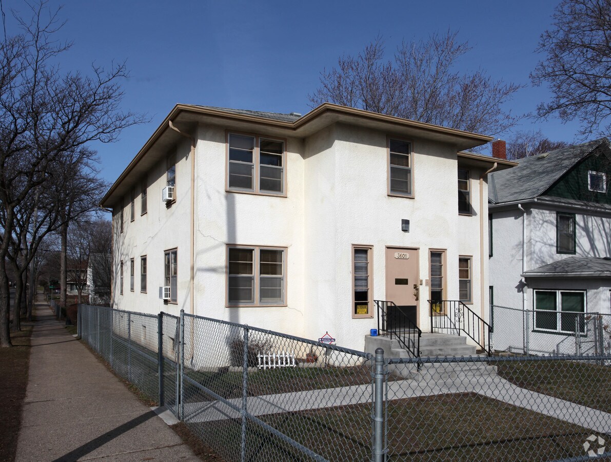 Photo - 3601 Fremont Ave